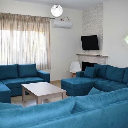 Villa Giovasia In Толон Екстериор снимка