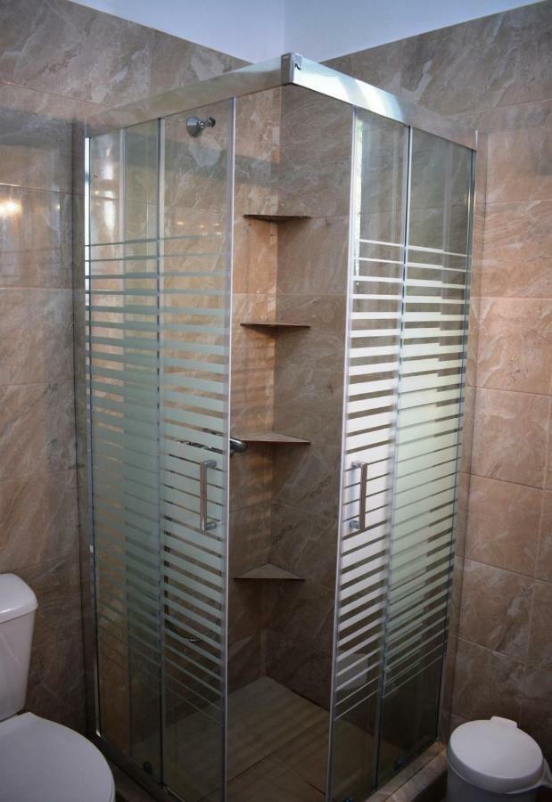 Villa Giovasia In Толон Екстериор снимка